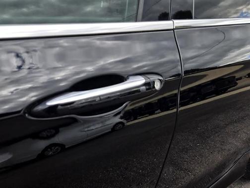 2016 Chrysler 200 C