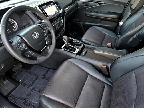 2017 Honda Ridgeline Black