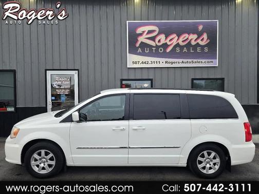 2012 Chrysler Town & Country Touring