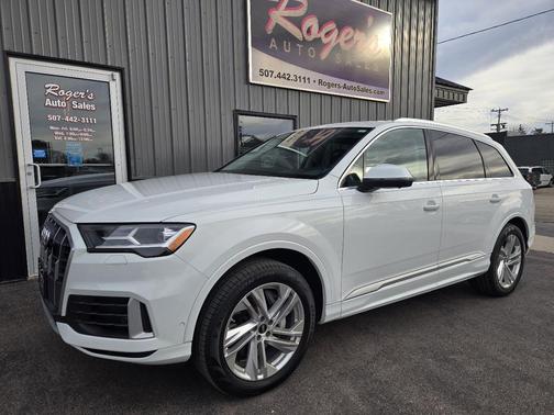 2022 Audi Q7 55 Premium Plus