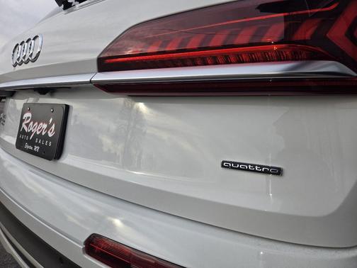 2022 Audi Q7 55 Premium Plus