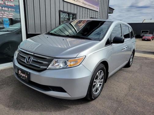 Silver 2011 Honda Odyssey EX-L