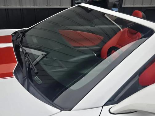 White 2014 Chevrolet Camaro 2LT