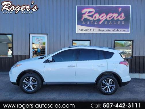 White 2018 Toyota RAV4 XLE