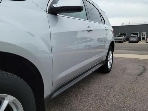 Silver Ice Metallic 2017 Chevrolet Equinox 1LT