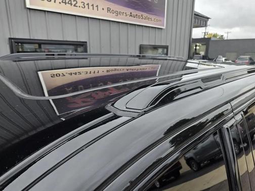 Black 2024 Jeep Wagoneer Series II Carbide 4x4