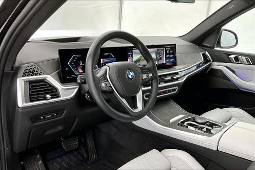 Black Sapphire Metallic 2024 BMW X5 xDrive40i