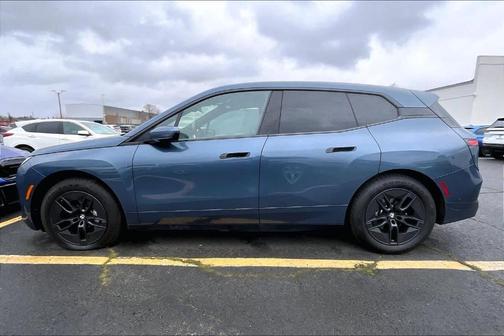 2026 BMW iX xDrive45