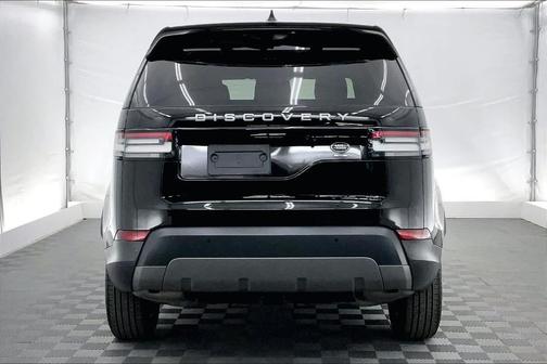 Narvik Black 2019 Land Rover Discovery SE