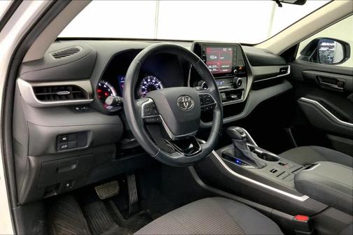 2021 Toyota Highlander LE