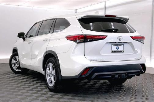 2021 Toyota Highlander LE