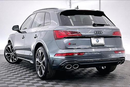 Daytona Gray Pearl Effect 2024 Audi SQ5 3.0T Prestige