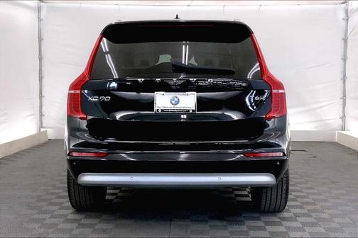 2022 Volvo XC90 T6 Momentum 6 Passenger