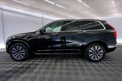 2022 Volvo XC90 T6 Momentum 6 Passenger