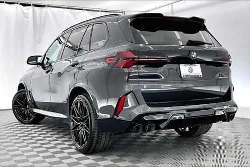 Black Sapphire Metallic 2026 BMW X5 M Competition