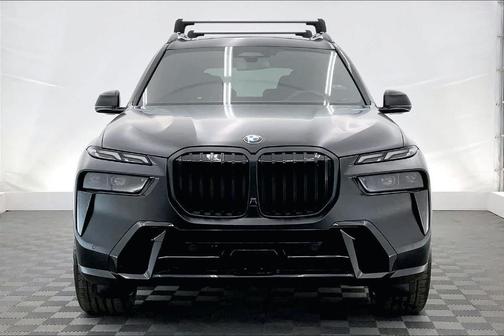 Frozen Black 2026 BMW X7 xDrive40i