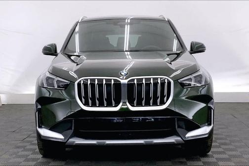 San Remo Green Metallic 2025 BMW X1 xDrive28i