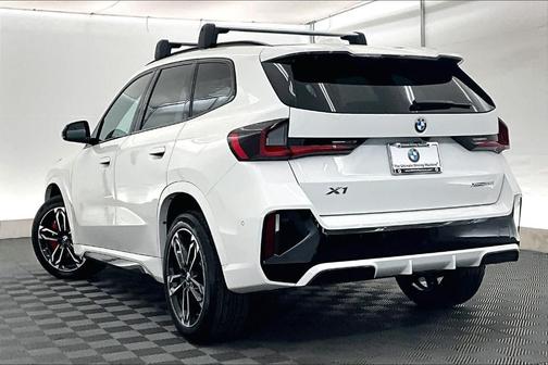 Alpine White 2026 BMW X1 xDrive28i