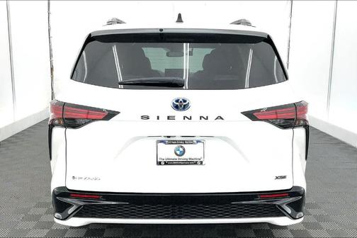 White 2025 Toyota Sienna XSE