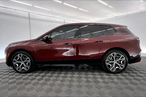 Aventurin Red Metallic 2024 BMW iX xDrive50