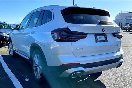 Mineral White Metallic 2023 BMW X3 xDrive30i