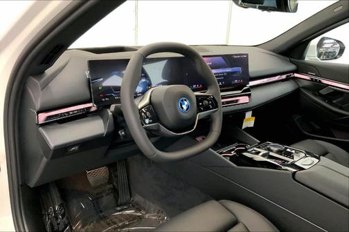 2025 BMW i5 xDrive40