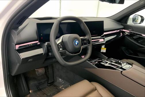2024 BMW i5 eDrive40