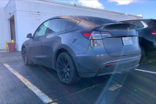 2022 Tesla Model Y Long Range