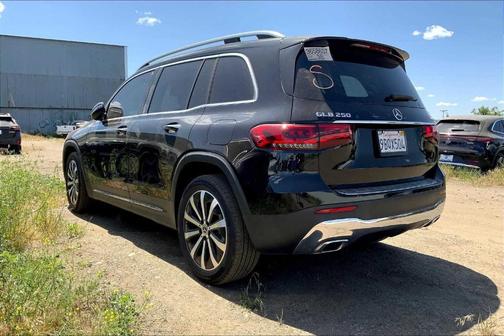2022 Mercedes-Benz GLB 250 Base 4MATIC