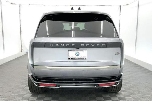 Eiger Grey 2023 Land Rover Range Rover P530 SE