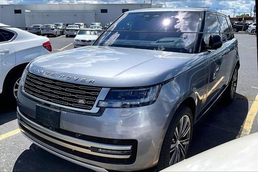 Eiger Grey 2023 Land Rover Range Rover P530 SE