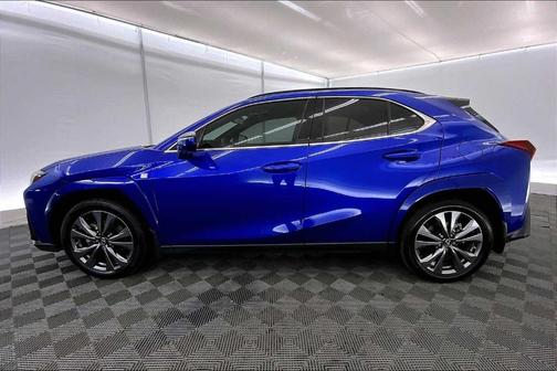 2024 Lexus UX 250h F SPORT Design