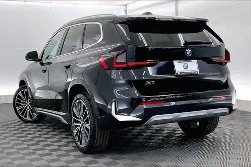 Black Sapphire Metallic 2026 BMW X1 xDrive28i