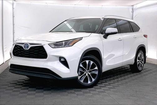 2021 Toyota Highlander Hybrid XLE