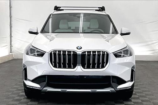 Mineral White Metallic 2026 BMW X1 xDrive28i
