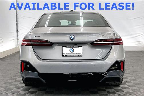 2025 BMW 550e xDrive