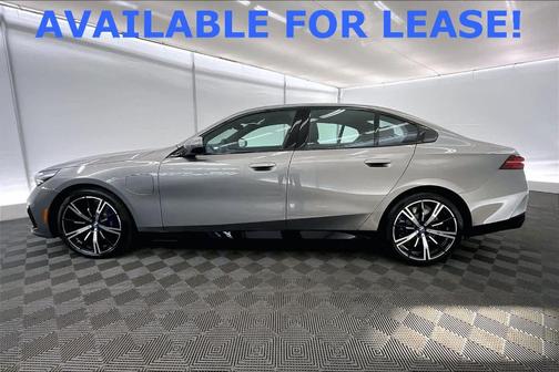 2025 BMW 550e xDrive