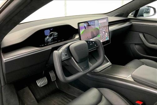 2022 Tesla Model S Plaid