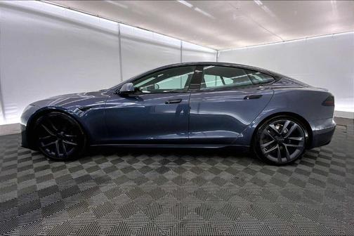 2022 Tesla Model S Plaid