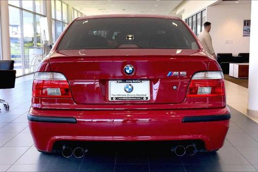 2001 BMW M5