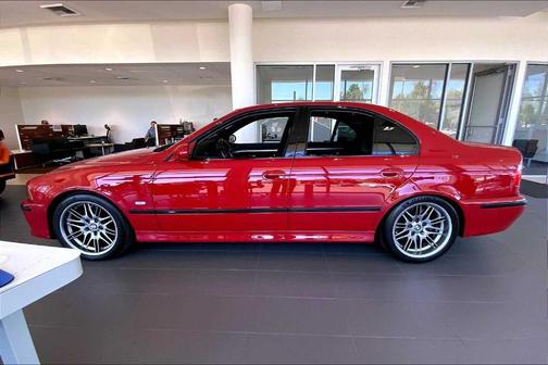 2001 BMW M5