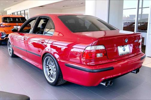 2001 BMW M5