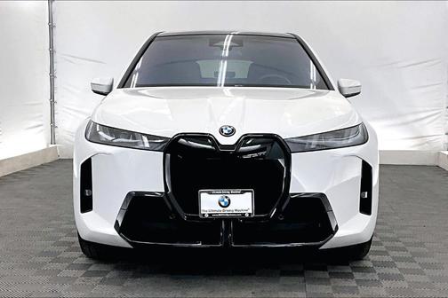 2026 BMW iX xDrive60