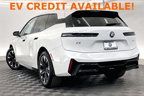 2026 BMW iX xDrive60