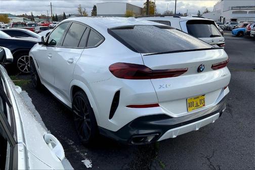 2025 BMW X6 xDrive40i