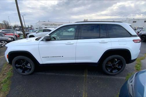 2023 Jeep Grand Cherokee Altitude