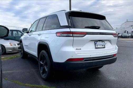 2023 Jeep Grand Cherokee Altitude