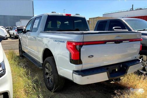 2023 Ford F-150 Lightning LARIAT