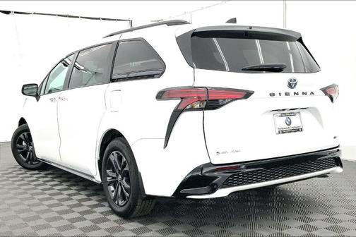 White 2025 Toyota Sienna XSE