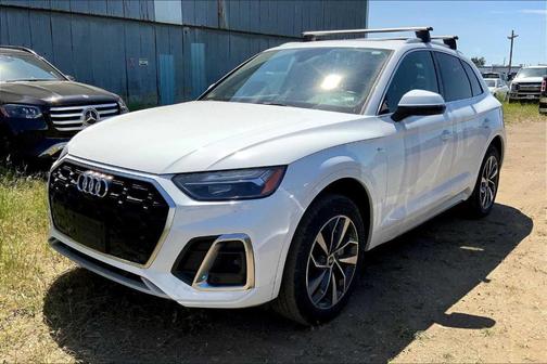2023 Audi Q5 45 S line Premium Plus